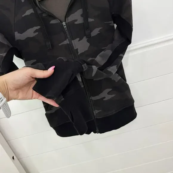 Women’s Athleta Triumph Printed Hoodie Jacket, Camo SIZE XXS - Picture 4 of 6